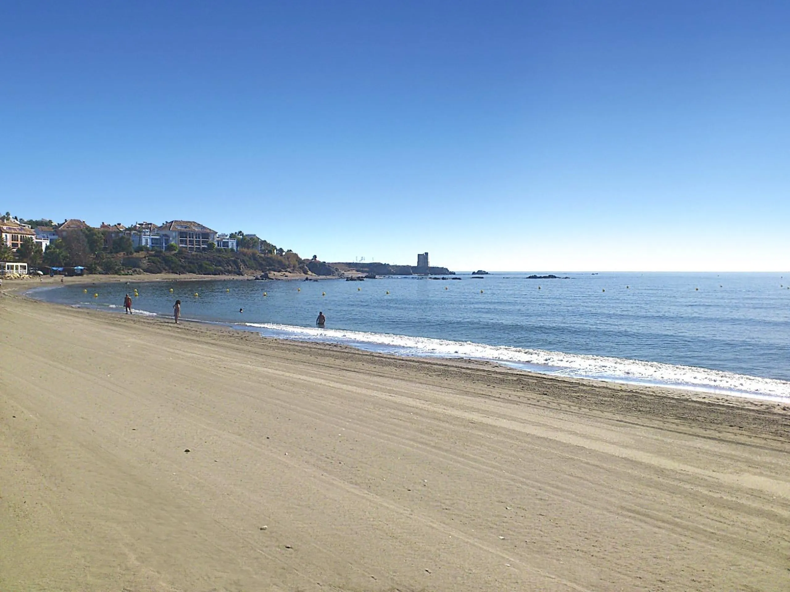 NEW BUILD RESIDENTIAL COMPLEX IN CASARES& & New Build gated residential complex of 58 apartments with 2 or 3 bedrooms, distributed over 4 buildings which offer ground-floor homes with private gardens, and are crowned by the exclusive 3-bedroom penth