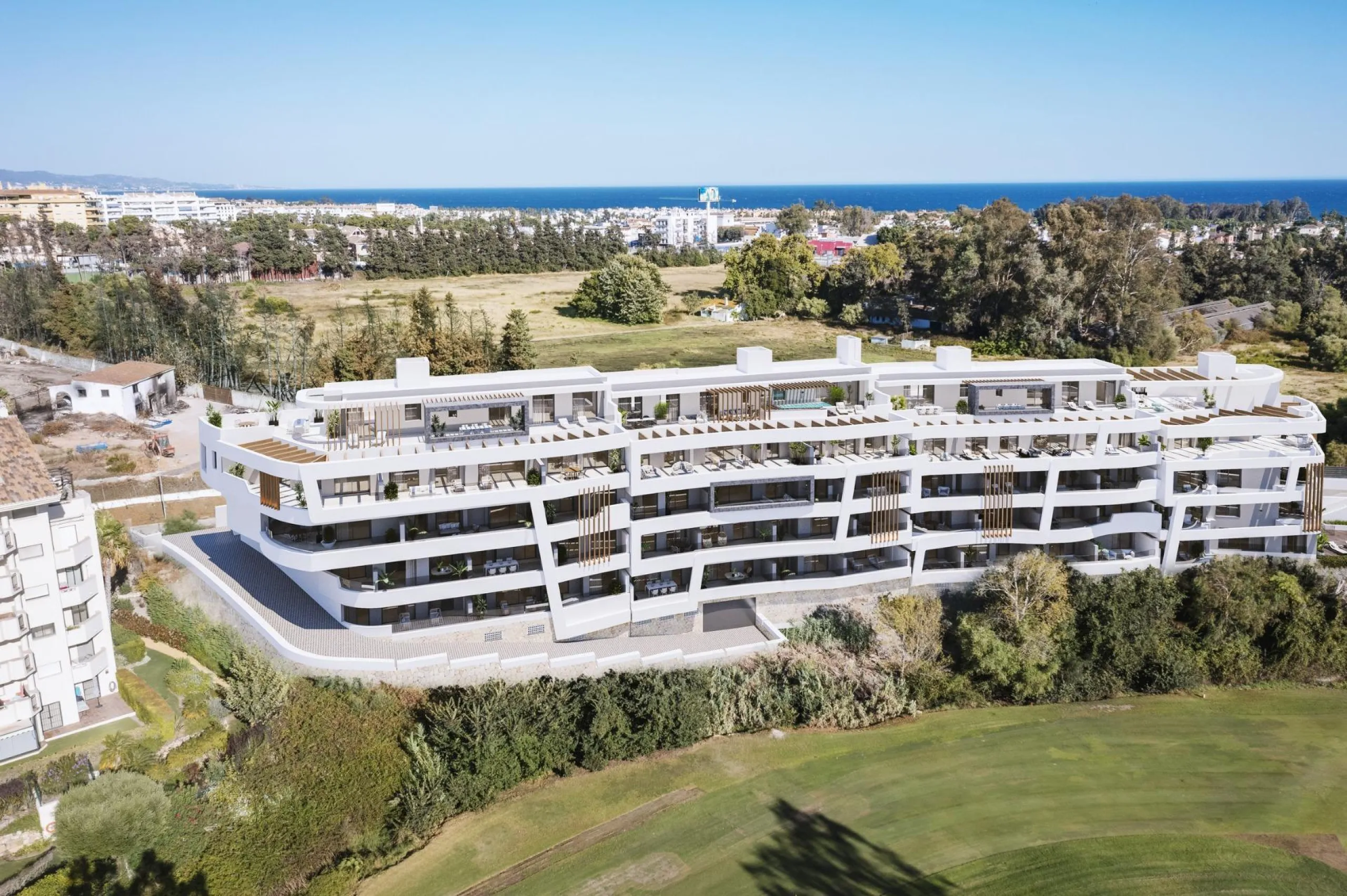 FLAT IN LUXURY URBANISATION CLOSE TO MARBELLA& & Spectacular project of 34 flats and penthouses, with 2, 3 and 4 bedrooms. Each property is endowed with the comfort and elegance provided by its large windows, fabulous terraces and views of the Guada