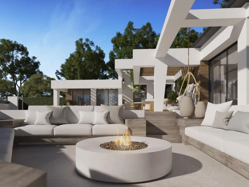EXCLUSIVE LUXURY VILLA ON THE COSTA DEL SOL& & Three unique villas built on a single floor, each with its own landscaped garden and ecological vegetable garden of 36 m2. Spacious terraces, garden areas with lawns with automatic irrigation with diffu