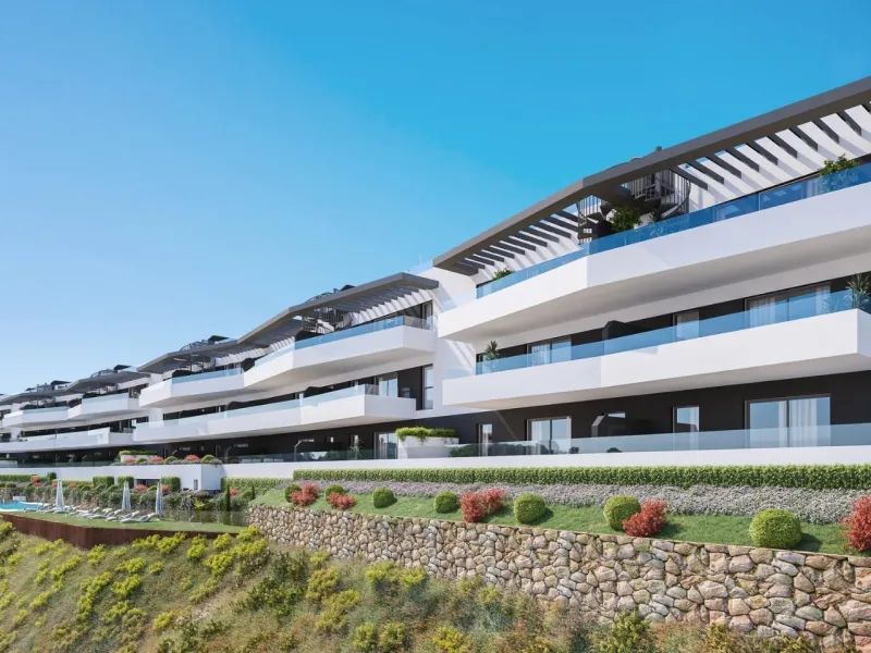 EXCLUSIVE HOMES WITH SEA VIEWS ON THE COSTA DEL SOL& & Exclusive 2 and 3 bedroom homes, including ground floor apartments with private garden and penthouses with panoramic solarium, from where you can enjoy privileged views of the sea and the bay. A