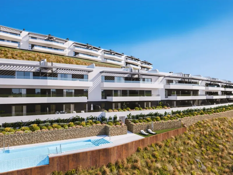 EXCLUSIVE HOMES WITH SEA VIEWS ON THE COSTA DEL SOL& & Exclusive 2 and 3 bedroom homes, including ground floor apartments with private garden and penthouses with panoramic solarium, from where you can enjoy privileged views of the sea and the bay. A