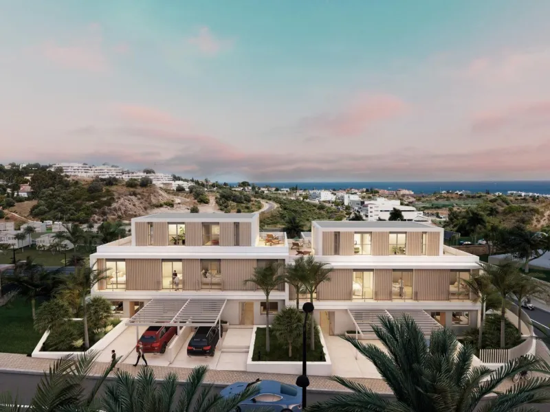 SEMI-DETACHED VILLAS WITH SEA AND GOLF COURSE VIEWS& & Project of 10 semi-detached villas, with stunning views of the sea, the golf course and the mountains. Each villa has 4 bedrooms, as well as a room that can be used as an office or laundry room.