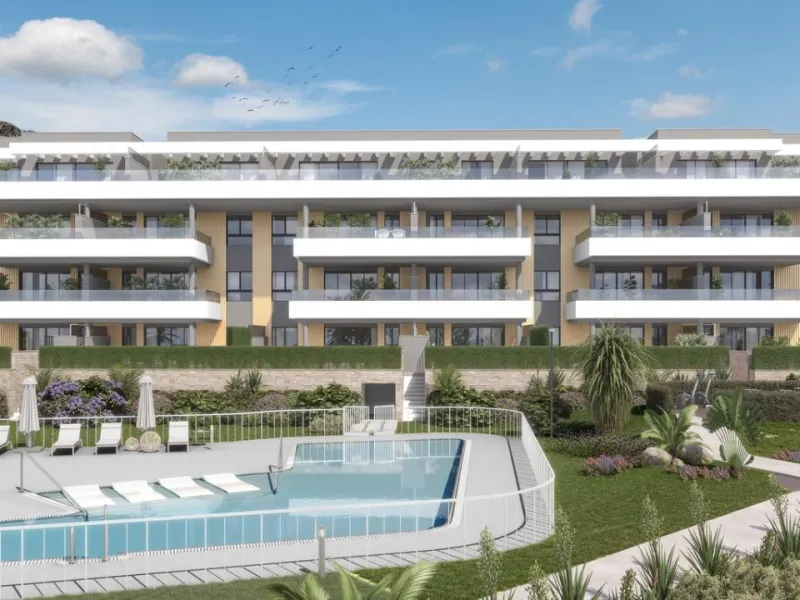 PRIVILEGED ENCLAVE WITH EXCELLENT VIEWS& & Residential complex made up of 37 homes with 2, 3 and 4 bedrooms, and 2 semi-detached houses, where you can enjoy the privacy and tranquillity of your own home, with spacious terraces designed to experience