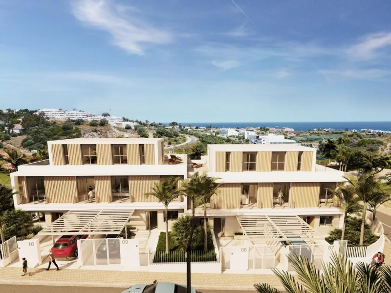 SEMI-DETACHED VILLAS WITH SEA AND GOLF COURSE VIEWS& & Project of 10 semi-detached villas, with stunning views of the sea, the golf course and the mountains. Each villa has 4 bedrooms, as well as a room that can be used as an office or laundry room.