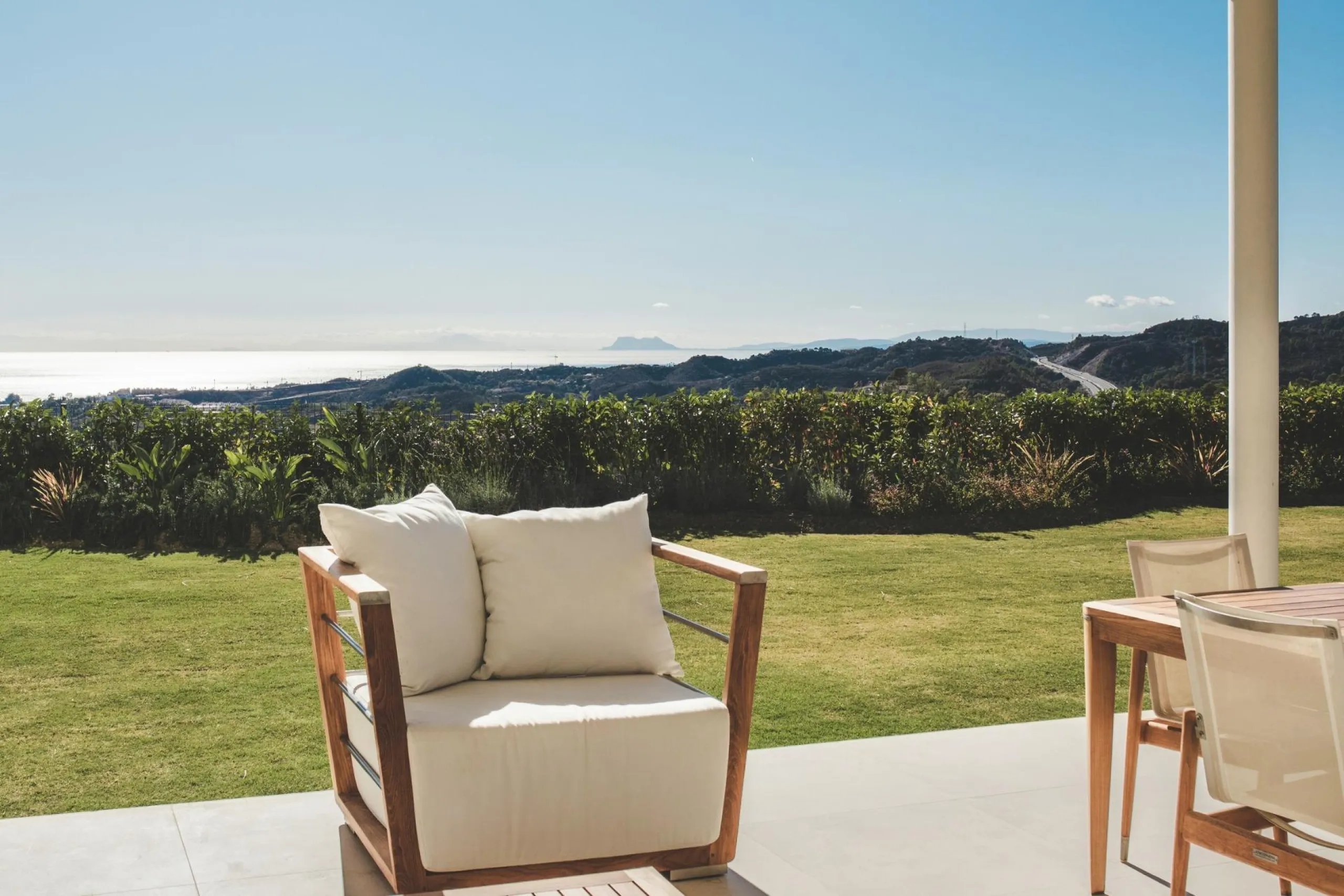 EXCLUSIVE URBANISATION NEXT TO MARBELLA CLUB GOLF& & An exquisite collection of residences set within the prestigious Marbella Club Golf Resort. With breathtaking views of the Mediterranean coastline, the iconic Rock of Gibraltar and the Atlas Mount