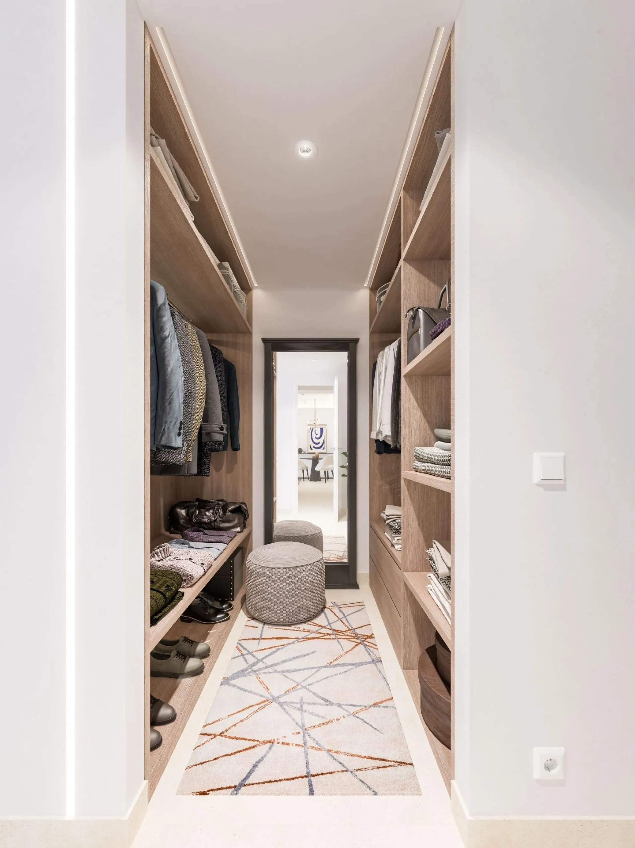 NEW BUILD RESIDENTIAL COMPLEX IN FUENGIROLA& & New build development, just a few metres from the beach, in the most exclusive area of Fuengirola city centre.& & Reidential complex is an exclusive development of 116 new build apartments in the 