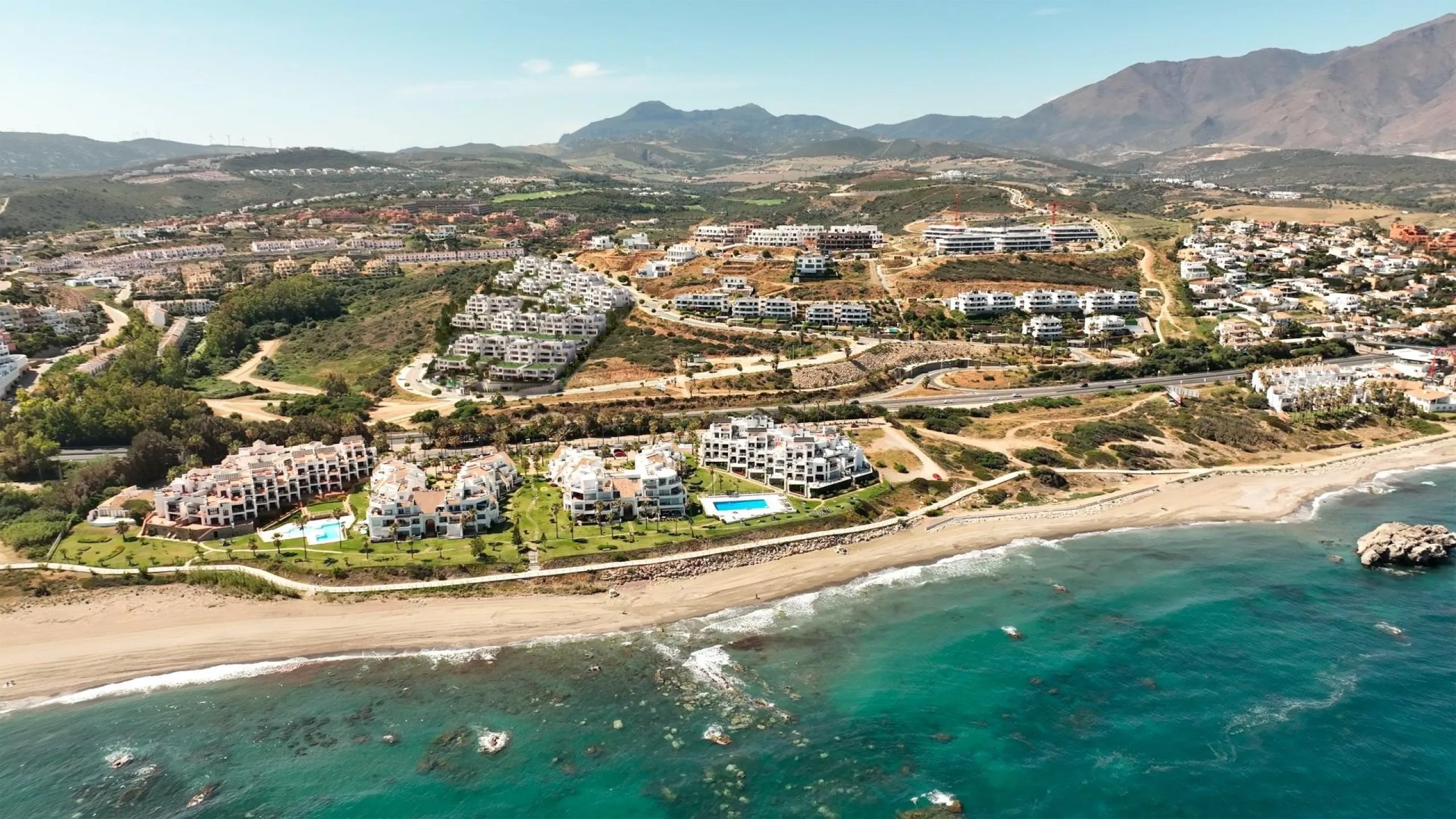 NEW BUILD RESIDENTIAL COMPLEX IN CASARES