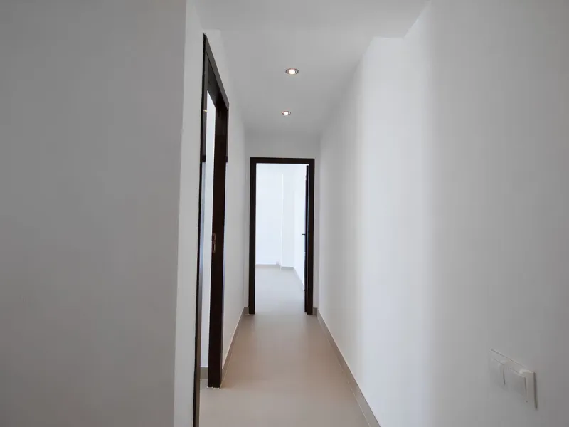 We are pleased to present this fantastic property located in the exclusive and quiet area of Pueblo López, one of the most sought-after neighborhoods in Fuengirola, within walking distance of all amenities, shops, and services.