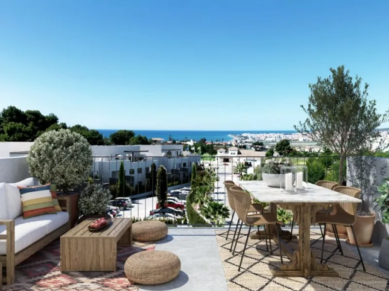 NEW BUILD RESIDENTIAL COMPLEX IN VELEZ-MALAGA& & New Build unique residential complex in Velez-Malaga that offers all the functionalities and creating an ideal place to live. & & The development consists of 154 flats of 2 and 3 bedrooms, all o
