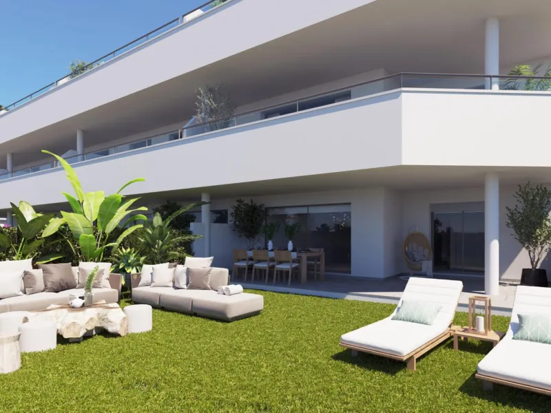 NEW BUILD RESIDENTIAL COMPLEX NEAR ESTEPONA& & New Build an exclusive development of apartments and townhouses located in the privileged setting of Estepona's Golden Mile.& & Modern properties with 2 and 3 bedrooms enjoy spacious southwest fac