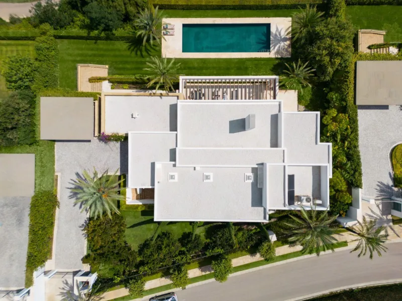 NEW BUILD EXCLUSIVE LUXURY VILLA AT FINCA CORTESÍN, CASARES& & Nestled within the enclave in the Finca Cortesin resort, this New Build villa exudes the charm of Ibiza-style residences. & The white structure, adorned with traditional Mediterranean