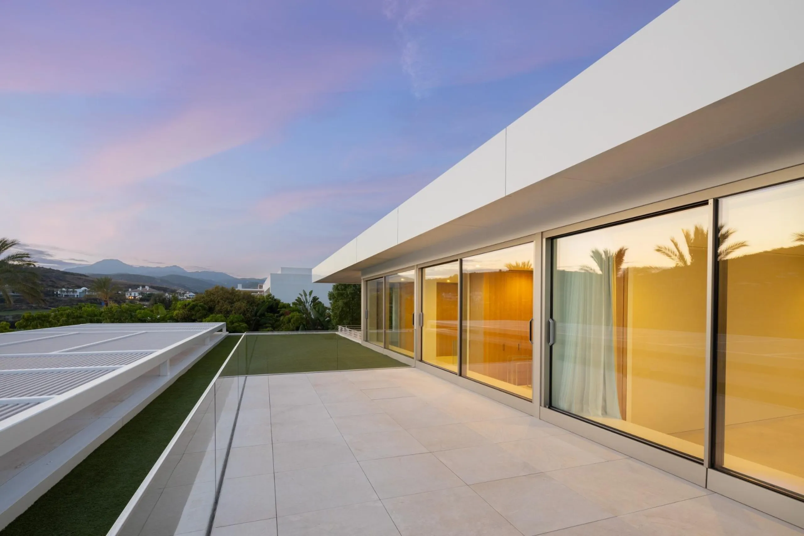NEW BUILD EXCLUSIVE LUXURY VILLA AT FINCA CORTESÍN, CASARES& & This astonishing villa is the embodiment of luxury golfside living. Meticulously designed by the esteemed architects Vicens &amp; Romans, this opulent residence showcases an unrivalled a