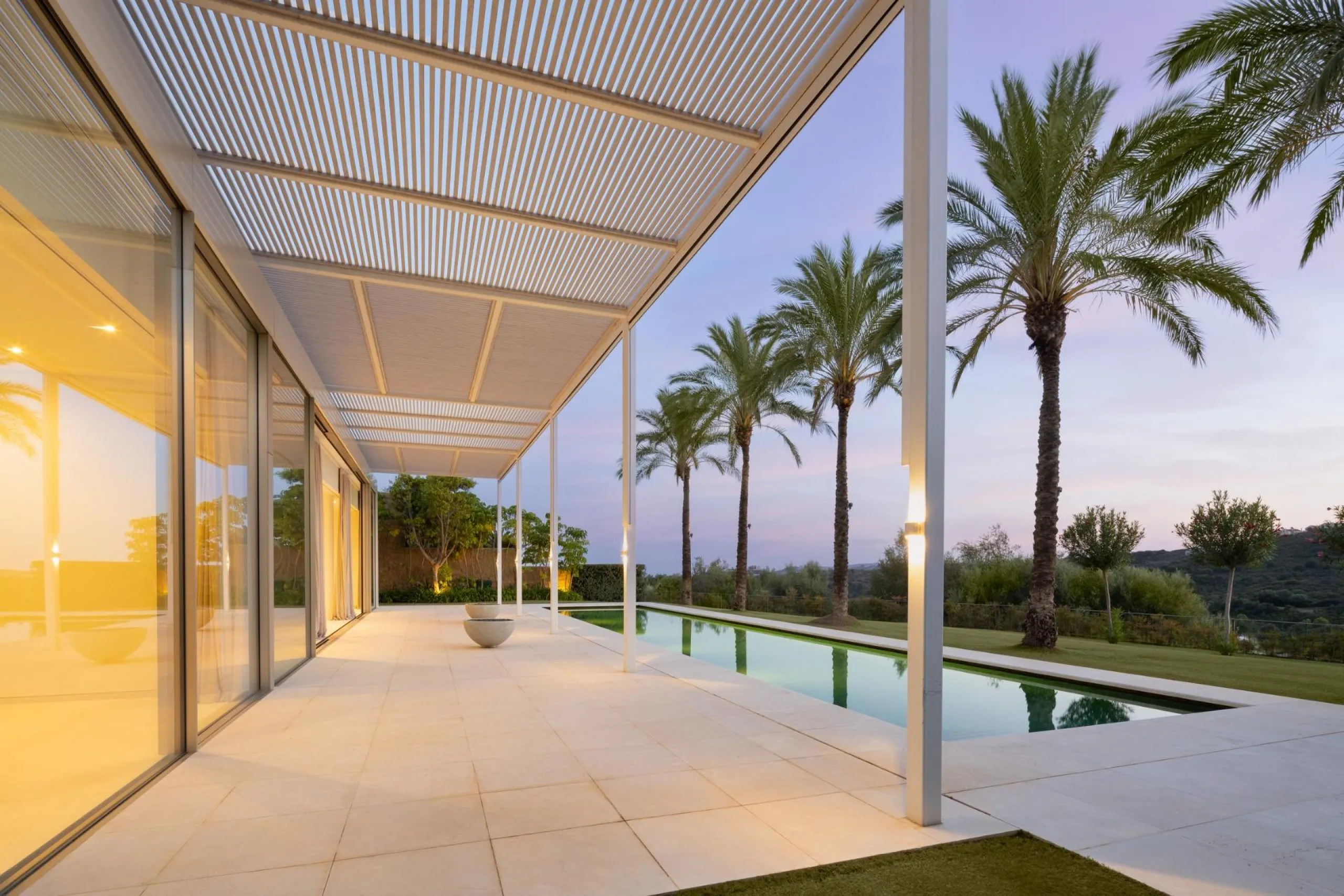 NEW BUILD EXCLUSIVE LUXURY VILLA AT FINCA CORTESÍN, CASARES& & This astonishing villa is the embodiment of luxury golfside living. Meticulously designed by the esteemed architects Vicens &amp; Romans, this opulent residence showcases an unrivalled a