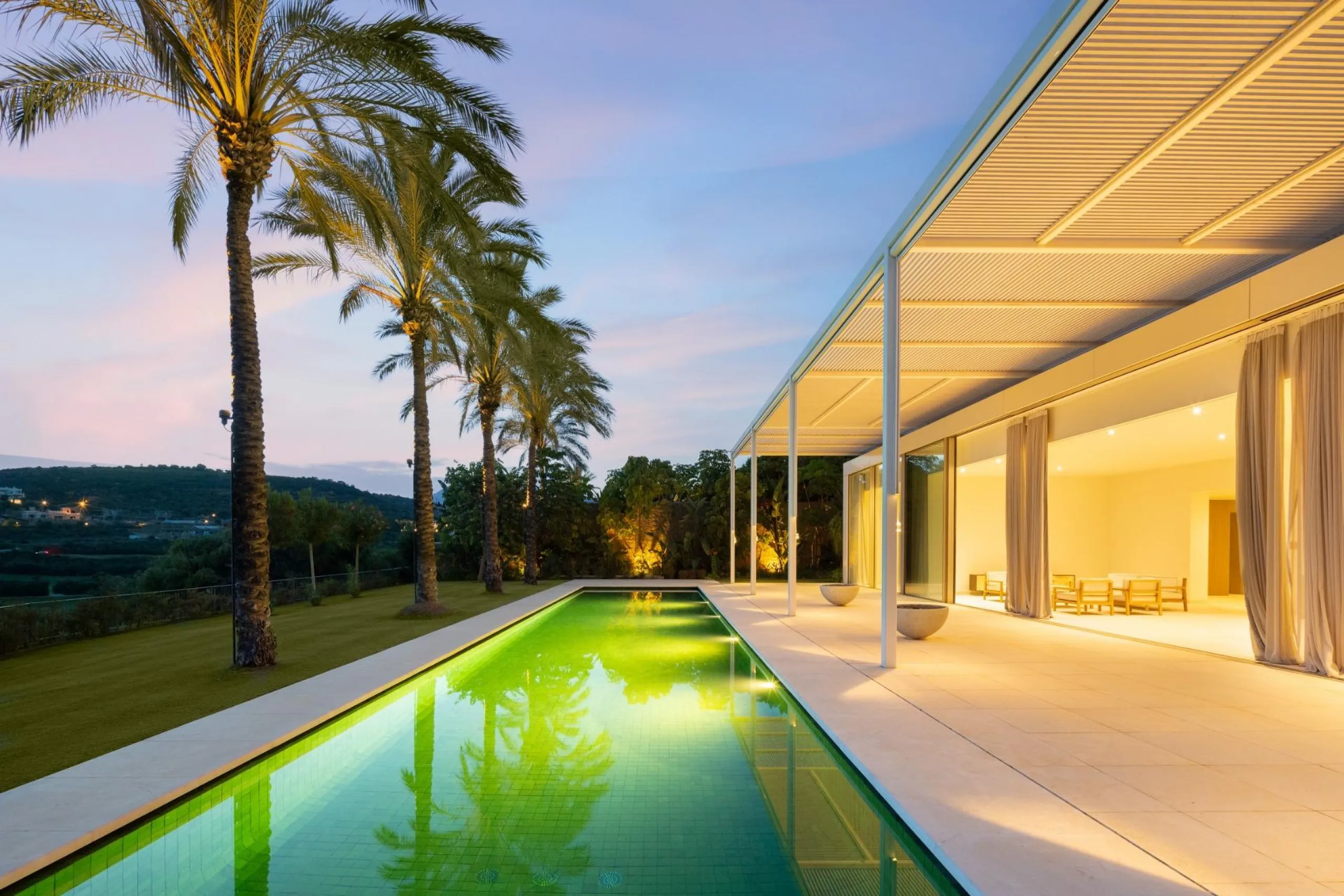 NEW BUILD EXCLUSIVE LUXURY VILLA AT FINCA CORTESÍN, CASARES& & This astonishing villa is the embodiment of luxury golfside living. Meticulously designed by the esteemed architects Vicens &amp; Romans, this opulent residence showcases an unrivalled a