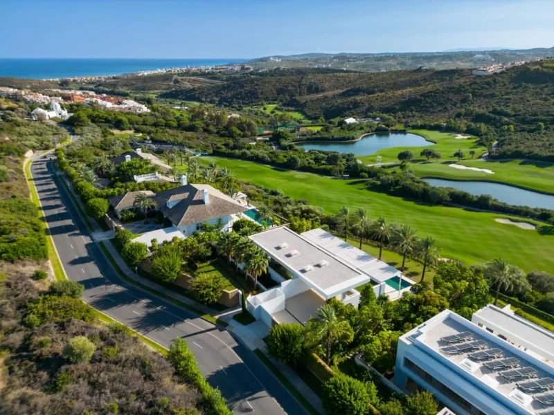 NEW BUILD EXCLUSIVE LUXURY VILLA AT FINCA CORTESÍN, CASARES& & This astonishing villa is the embodiment of luxury golfside living. Meticulously designed by the esteemed architects Vicens &amp; Romans, this opulent residence showcases an unrivalled a