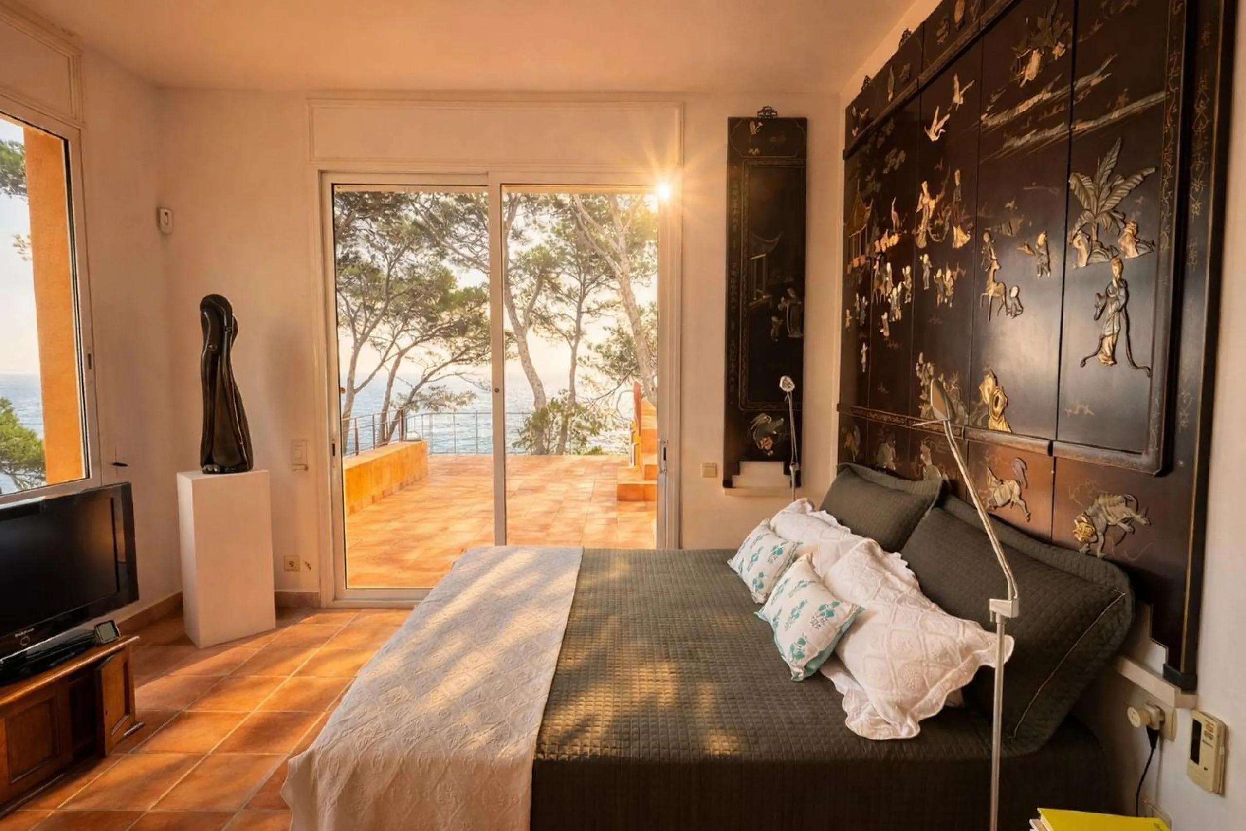 Detached frontline sea villa between Pals and Begur, Costa Brava