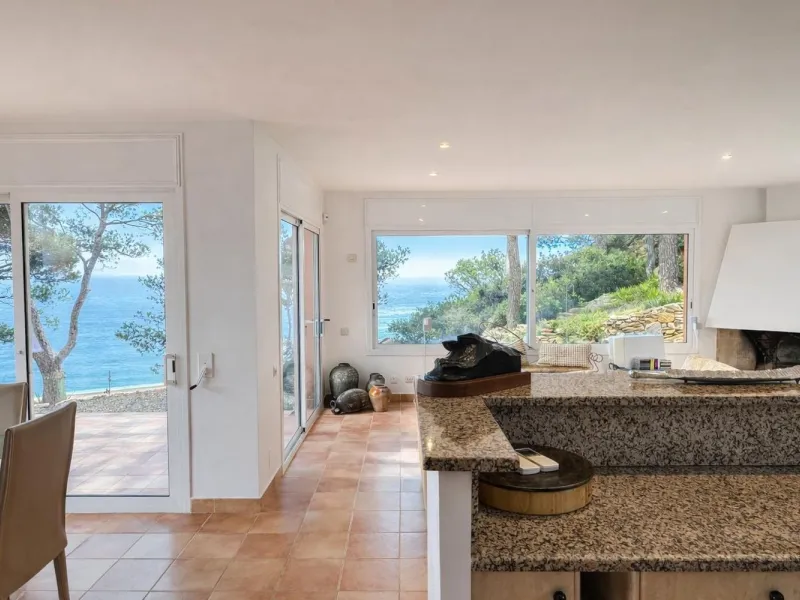 Detached frontline sea villa between Pals and Begur, Costa Brava