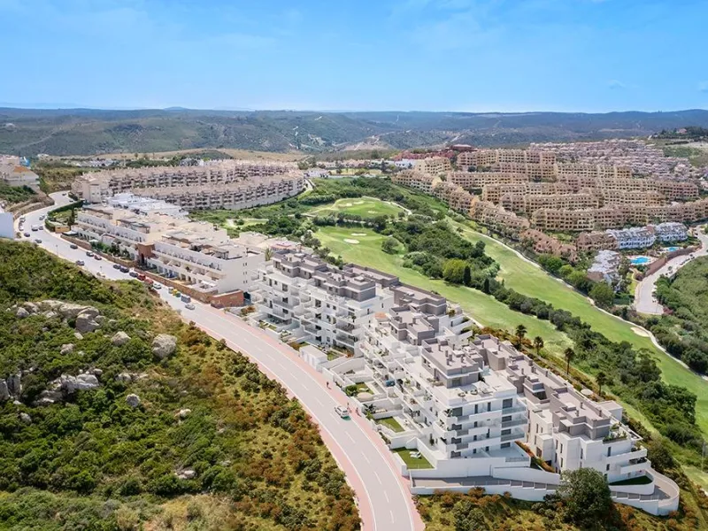 NEW BUILD RESIDENTIAL COMPLEX IN LA DUQUESA, MANILVA& & New Build residential complex consists of 60 apartments and penthouses with 2 and 3 bedrooms in La Duquesa golf, Manilva. & The blocks are distributed in ground floor, 2 storeys and penthous