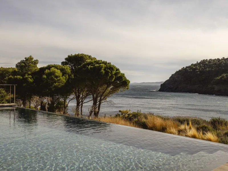 Villa exclusiva y moderna con acceso al mar en Costa Brava