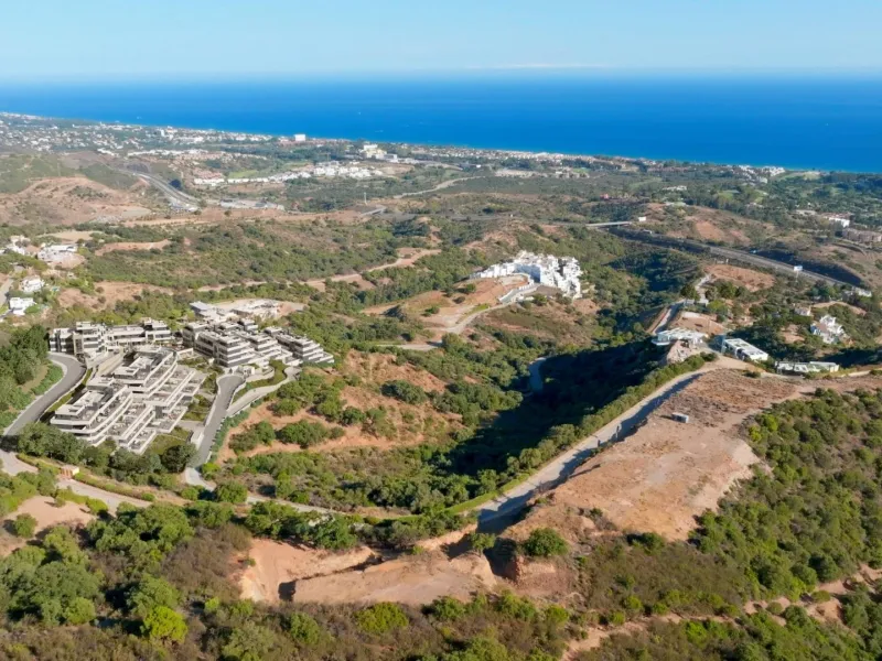 NEW BUILD RESIDENTIAL COMPLEX NEAR MARBELLA