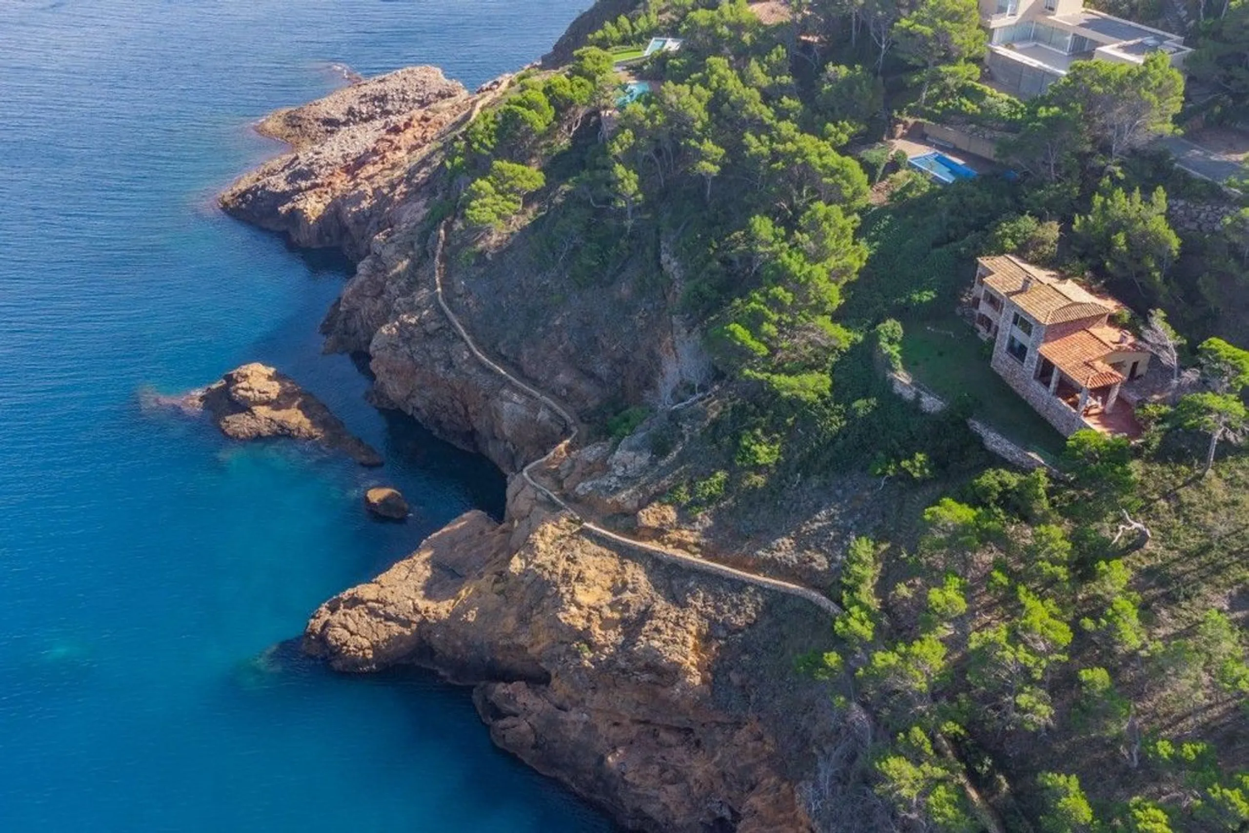 Exclusive villa with sea views in Sa Riera, Begur