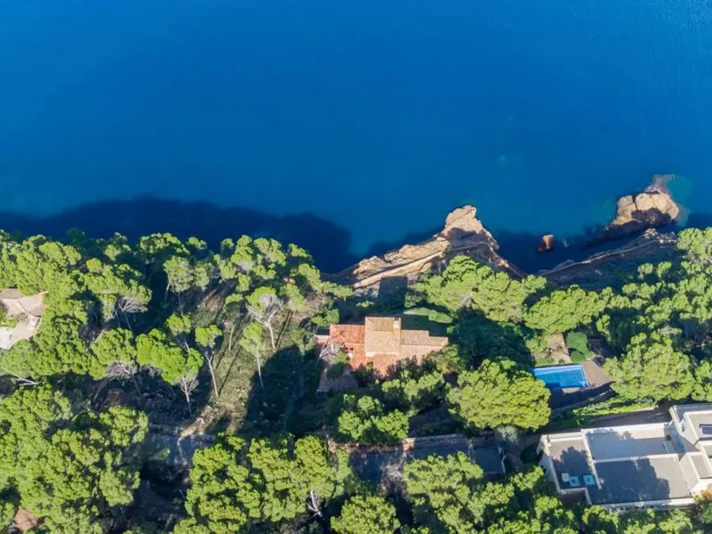 Exclusive villa with sea views in Sa Riera, Begur