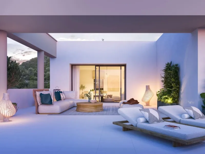 NEW BUILD RESIDENTIAL COMPLEX NEAR ESTEPONA& & New Build residential complex with a contemporary and modern design, with a total of 135 1, 2 and 3 bedroom homes located next to Valle Romano Golf Club in Estepona.& & The privileged south orient
