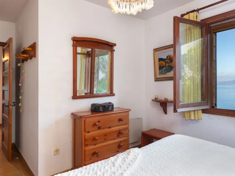 Exclusive villa with sea views in Sa Riera, Begur