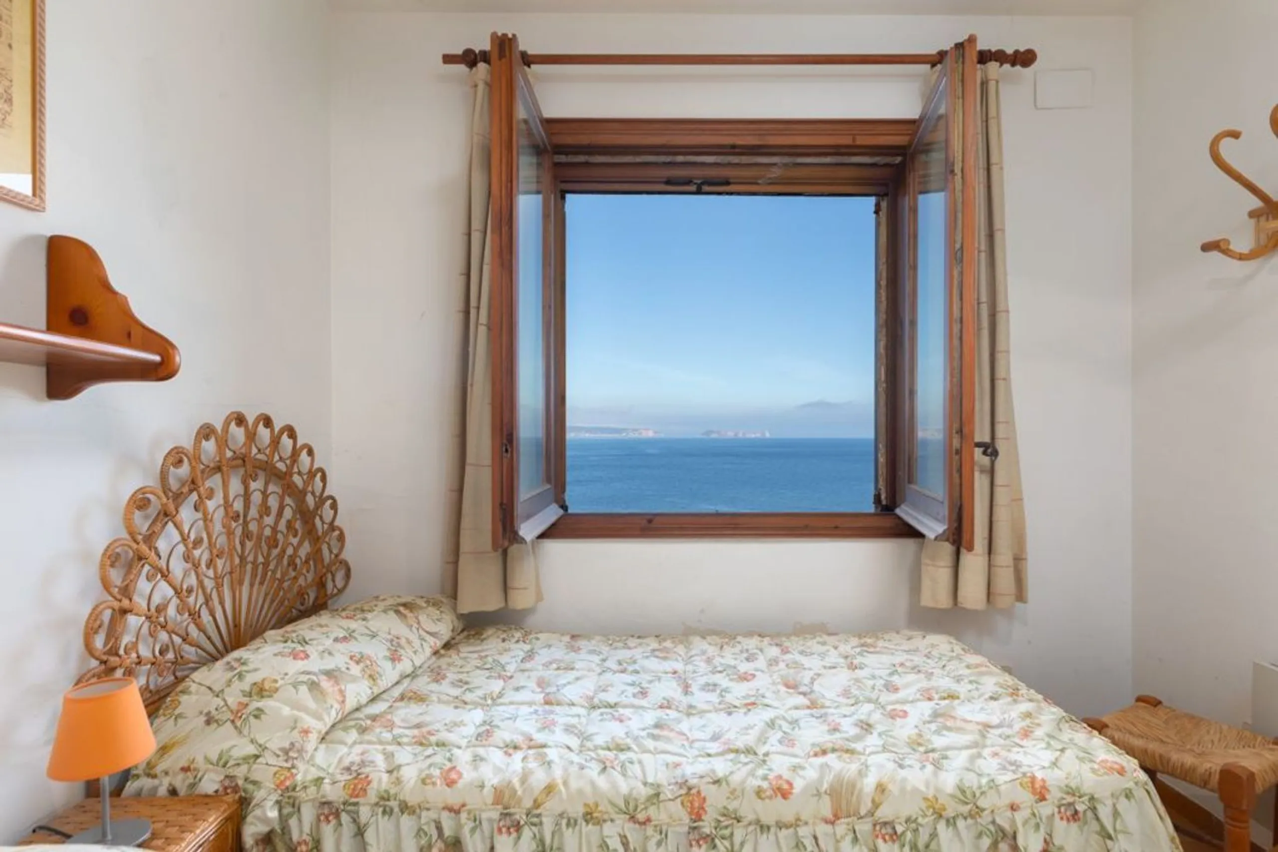 Exclusive villa with sea views in Sa Riera, Begur