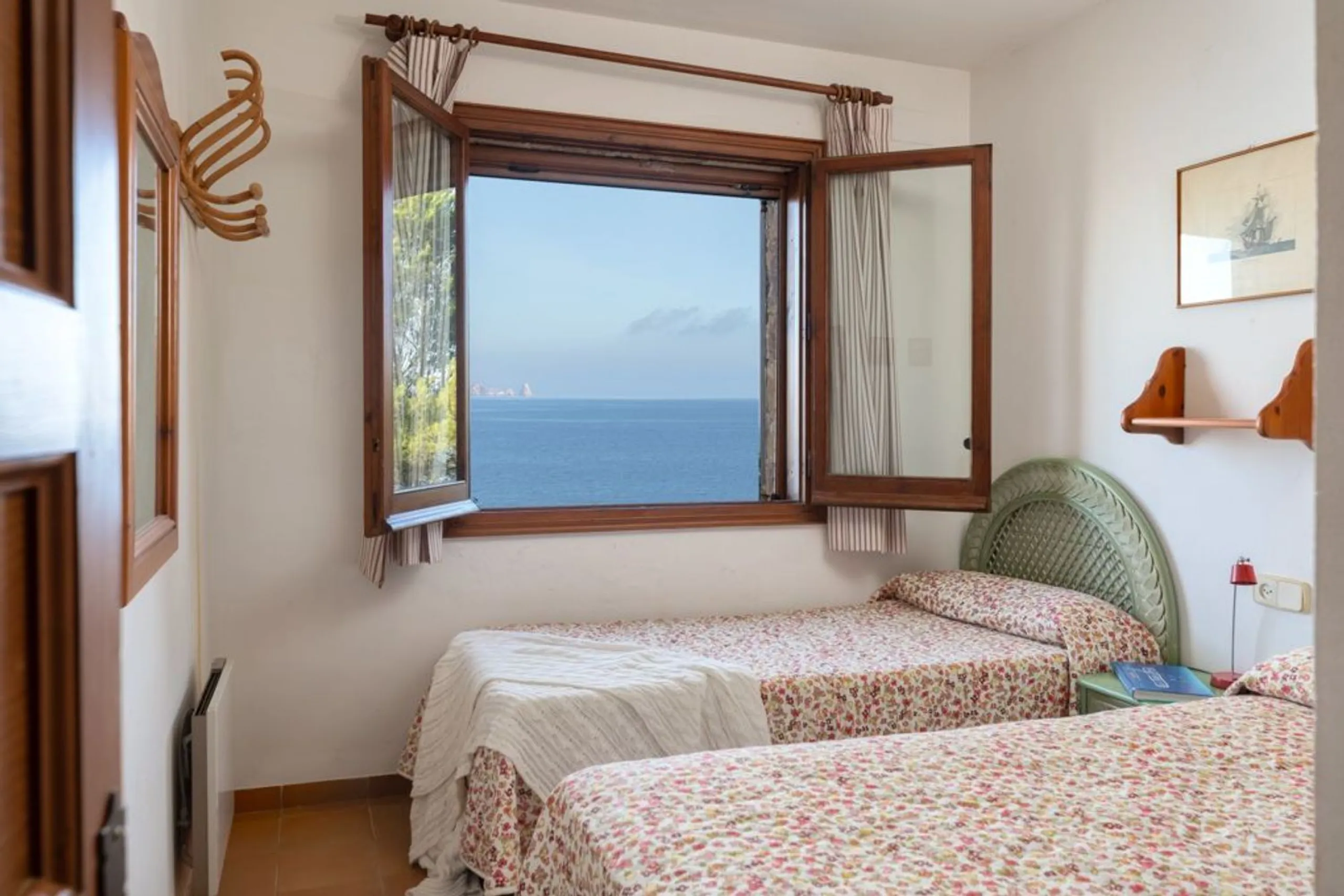 Exclusive villa with sea views in Sa Riera, Begur