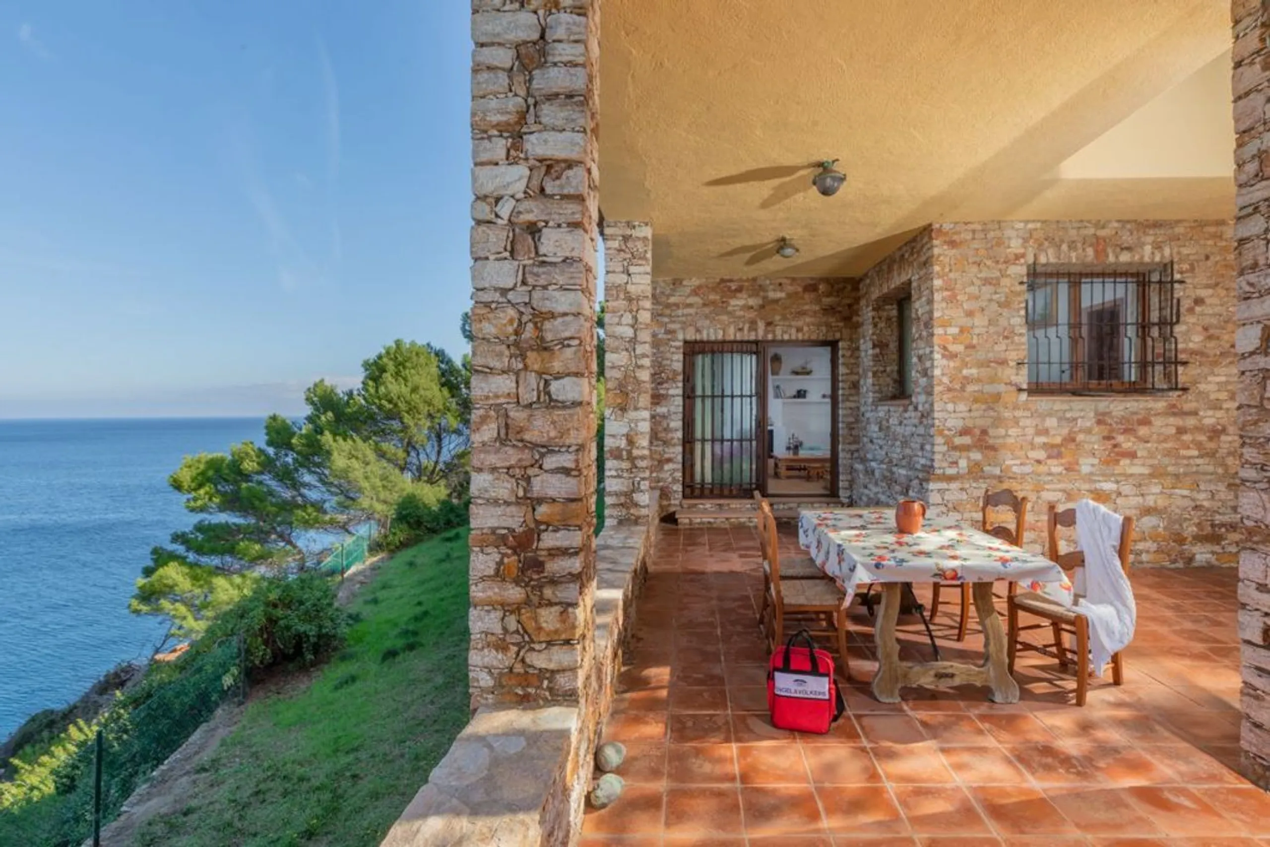 Exclusive villa with sea views in Sa Riera, Begur