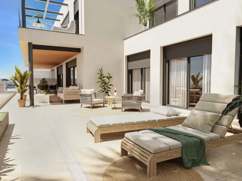 NEW BUILD RESIDENTIAL COMPLEX IN ESTEPONA& & This luxury community boasts superb facilities that will ensure owning a property here will be an investment that can only appreciate throughout the years. With a fully equipped gym and wellness area, bot