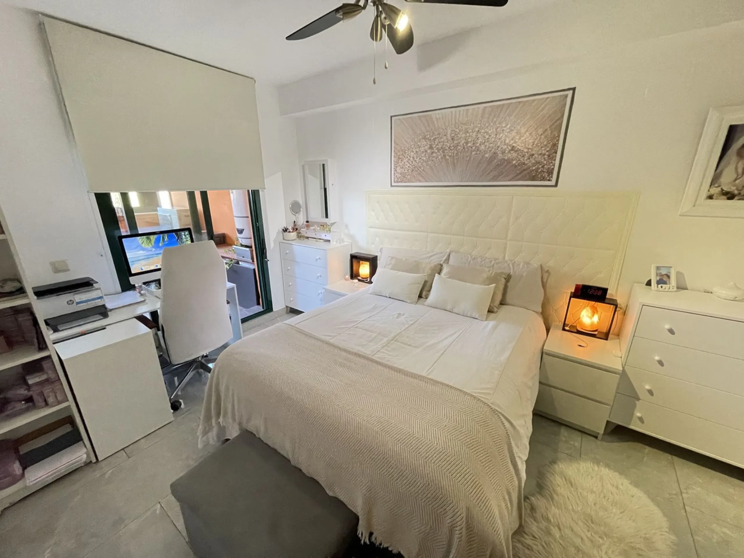 Komplett renovierte 3-Zimmer-Wohnung mit Panoramablick – La Cañada, Marbella