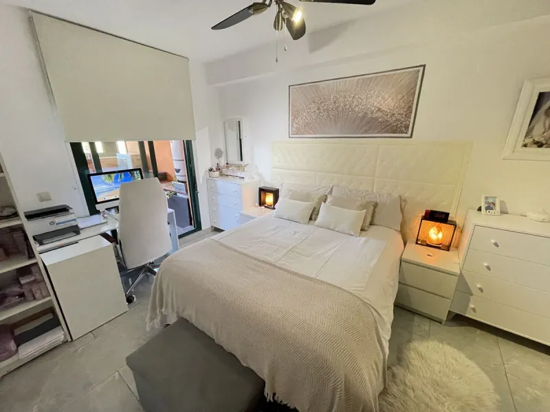 Komplett renovierte 3-Zimmer-Wohnung mit Panoramablick – La Cañada, Marbella