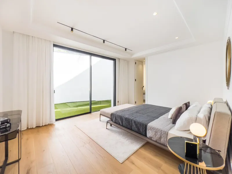 New Luxury Villas with Sea Views in Lomas de Marbella Club