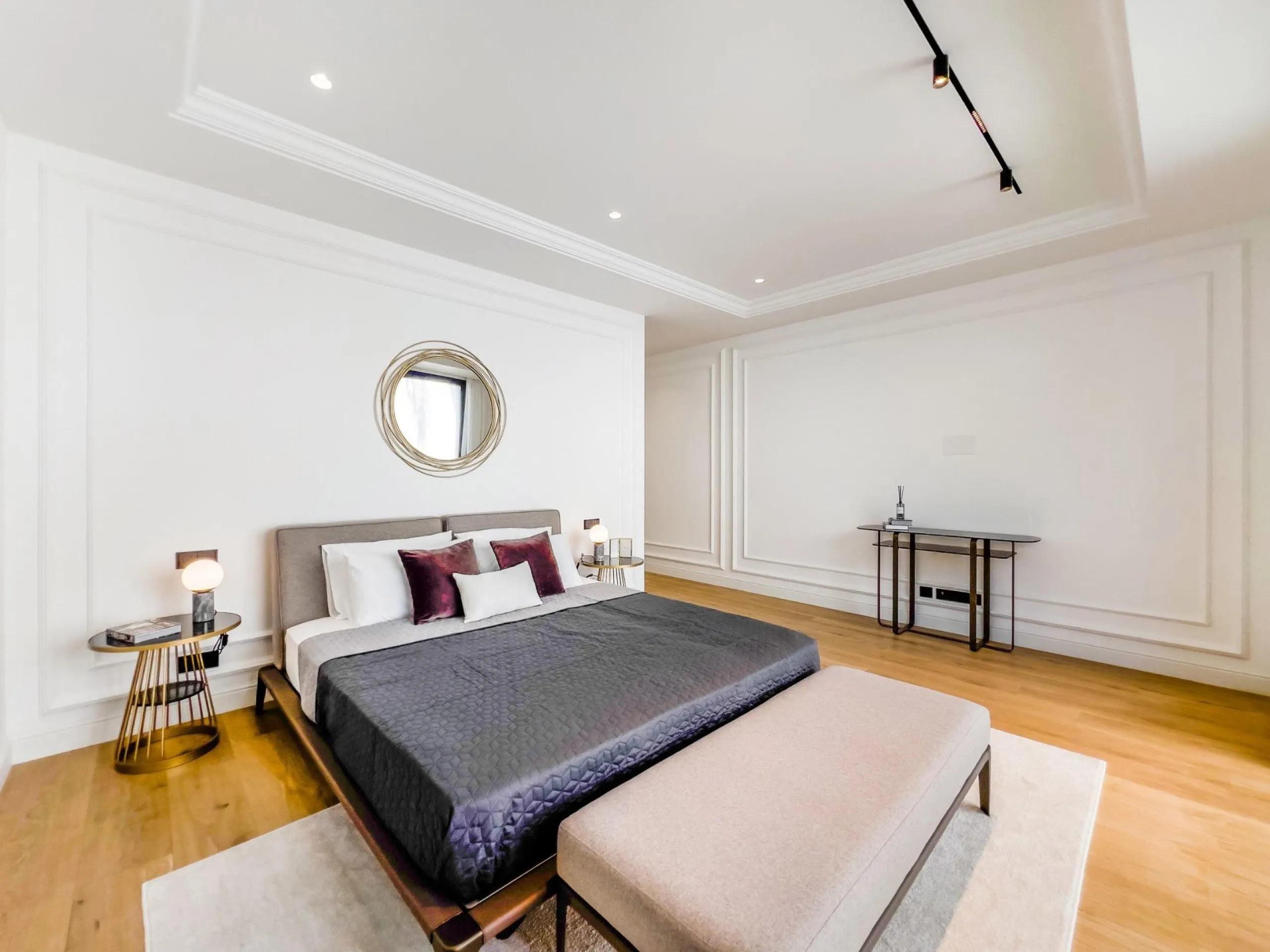 New Luxury Villas with Sea Views in Lomas de Marbella Club