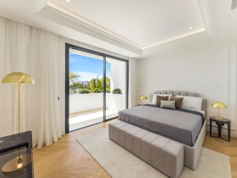 New Luxury Villas with Sea Views in Lomas de Marbella Club