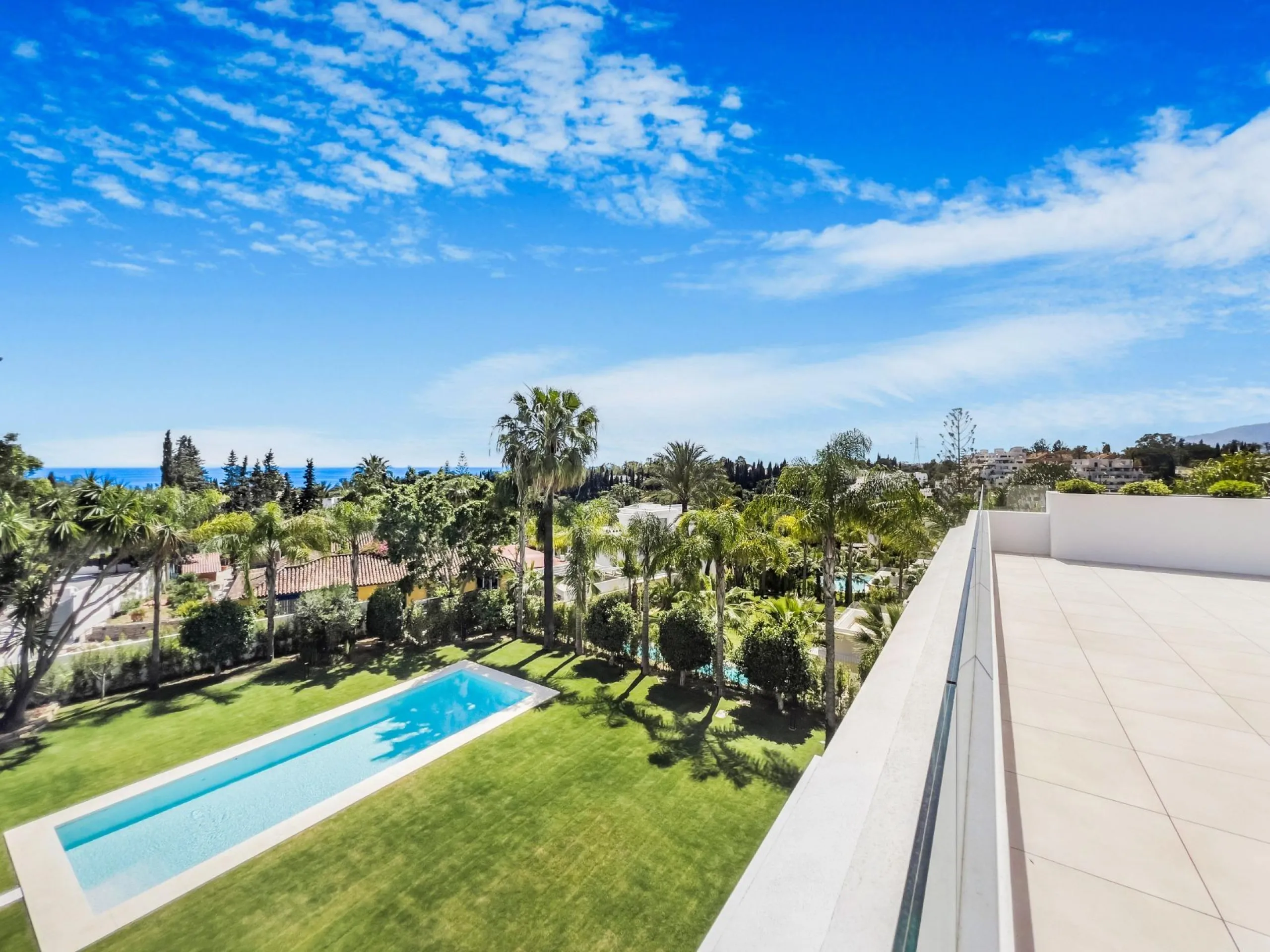 New Luxury Villas with Sea Views in Lomas de Marbella Club