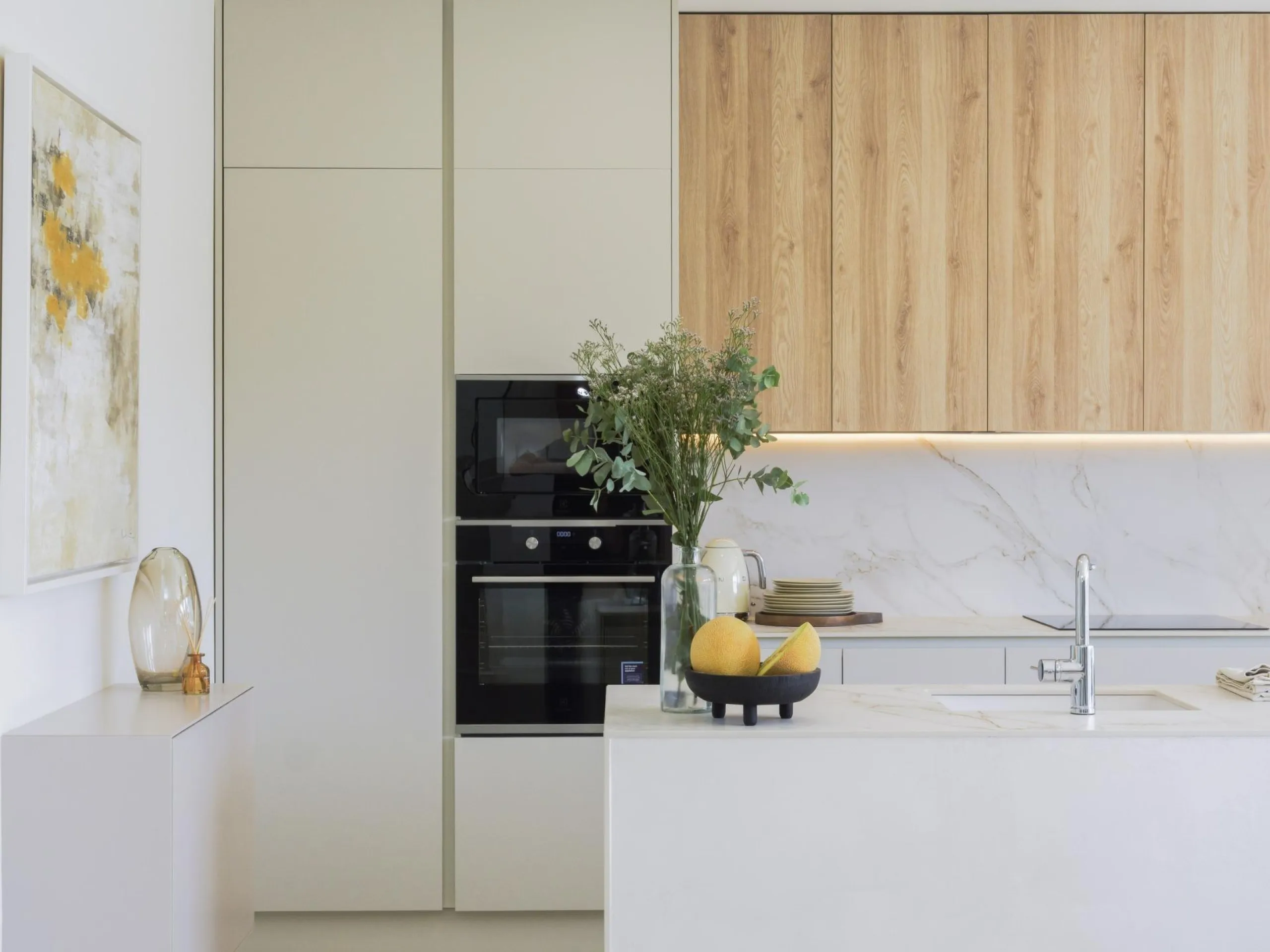 Luxurious New Build Townhouses with Sea Views in El Higuerón, Costa del Sol& & Exclusive 3- and 4-Bedroom Townhouses& & Discover a luxury lifestyle in the newly built 3- and 4-bedroom townhouses at El Higuerón, designed for those seeking high-