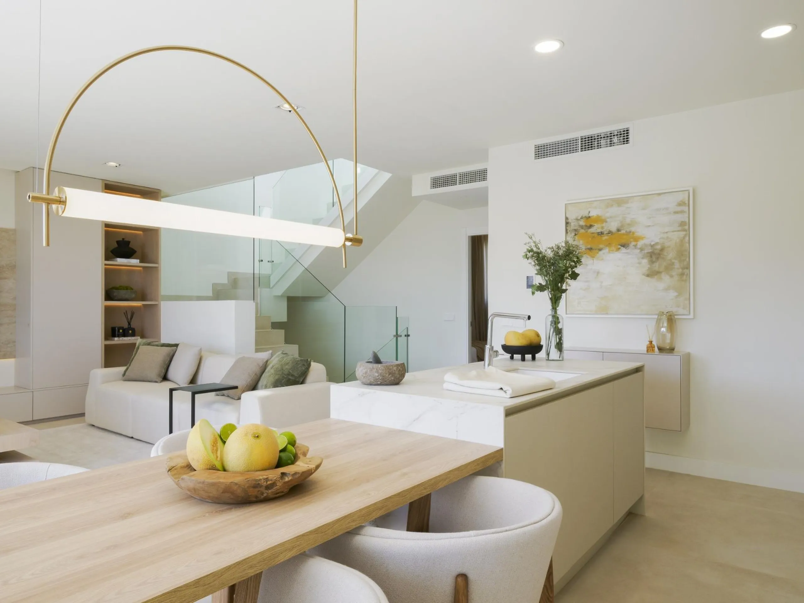 Luxurious New Build Townhouses with Sea Views in El Higuerón, Costa del Sol& & Exclusive 3- and 4-Bedroom Townhouses& & Discover a luxury lifestyle in the newly built 3- and 4-bedroom townhouses at El Higuerón, designed for those seeking high-