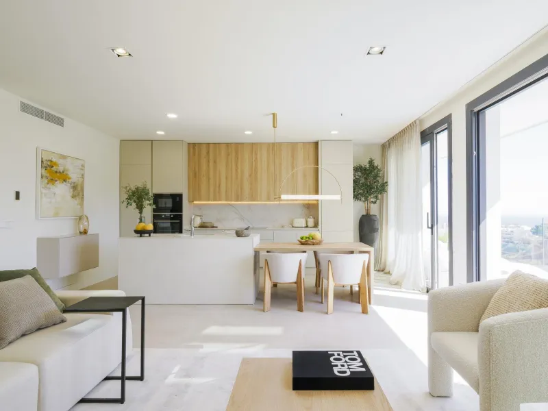 Luxurious New Build Townhouses with Sea Views in El Higuerón, Costa del Sol& & Exclusive 3- and 4-Bedroom Townhouses& & Discover a luxury lifestyle in the newly built 3- and 4-bedroom townhouses at El Higuerón, designed for those seeking high-