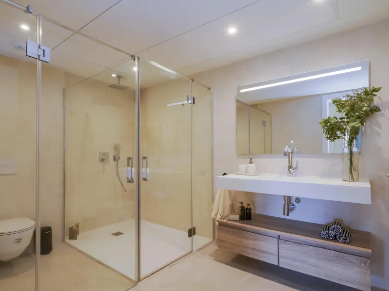 Luxurious New Build Townhouses with Sea Views in El Higuerón, Costa del Sol& & Exclusive 3- and 4-Bedroom Townhouses& & Discover a luxury lifestyle in the newly built 3- and 4-bedroom townhouses at El Higuerón, designed for those seeking high-