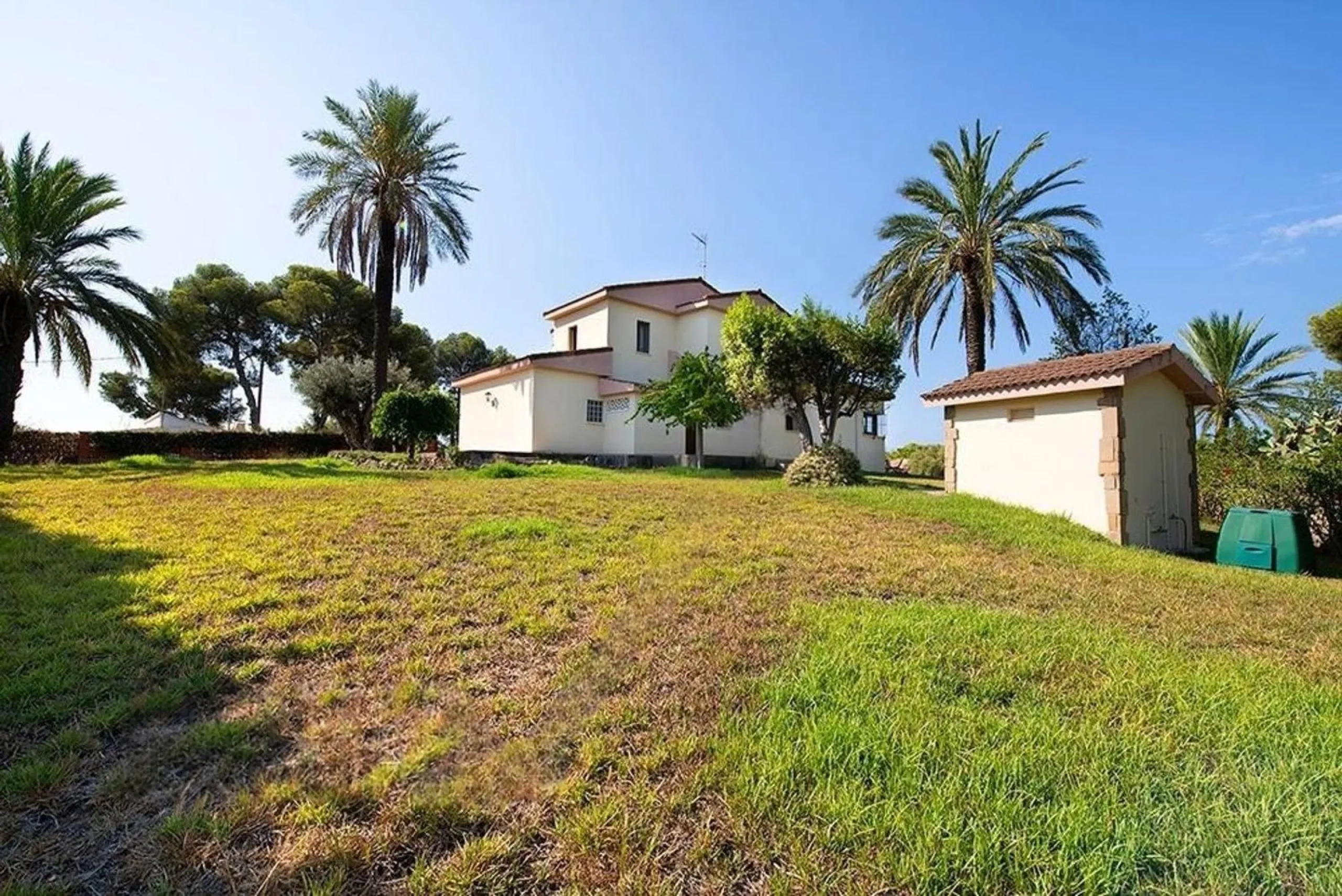 Casa exclusiva y privada con vistas panorámicas en Bellamar, Castelldefels