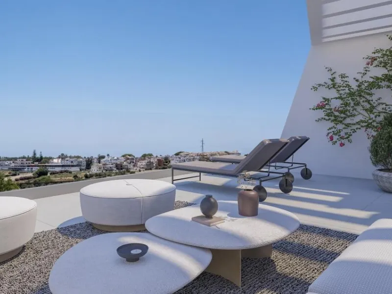 Exclusive New Build Residential Complex in Los Flamingos, Estepona& & Discover a unique opportunity to own a home in one of the most prestigious areas on the Costa del Sol. This new construction development offers 11 exquisitely designed townhouses 