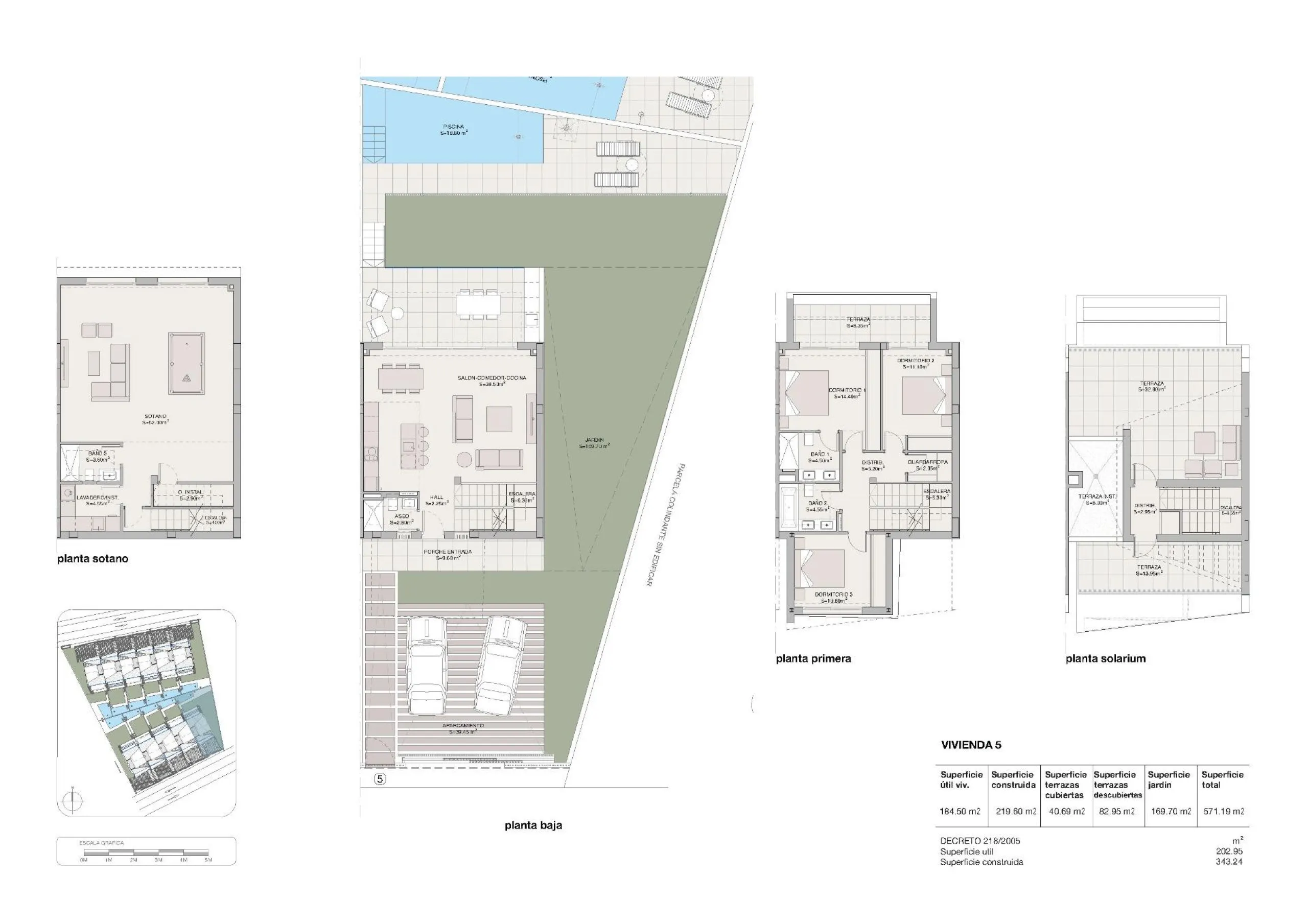 Exclusive New Build Residential Complex in Los Flamingos, Estepona& & Discover a unique opportunity to own a home in one of the most prestigious areas on the Costa del Sol. This new construction development offers 11 exquisitely designed townhouses 