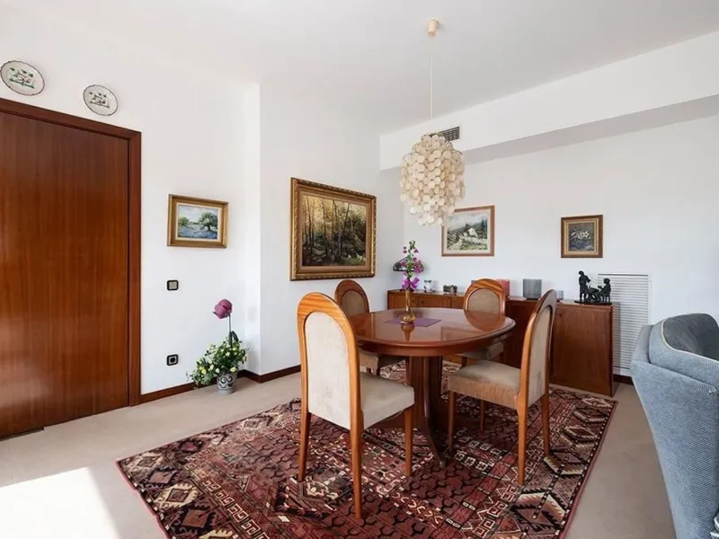 Casa exclusiva y privada con vistas panorámicas en Bellamar, Castelldefels