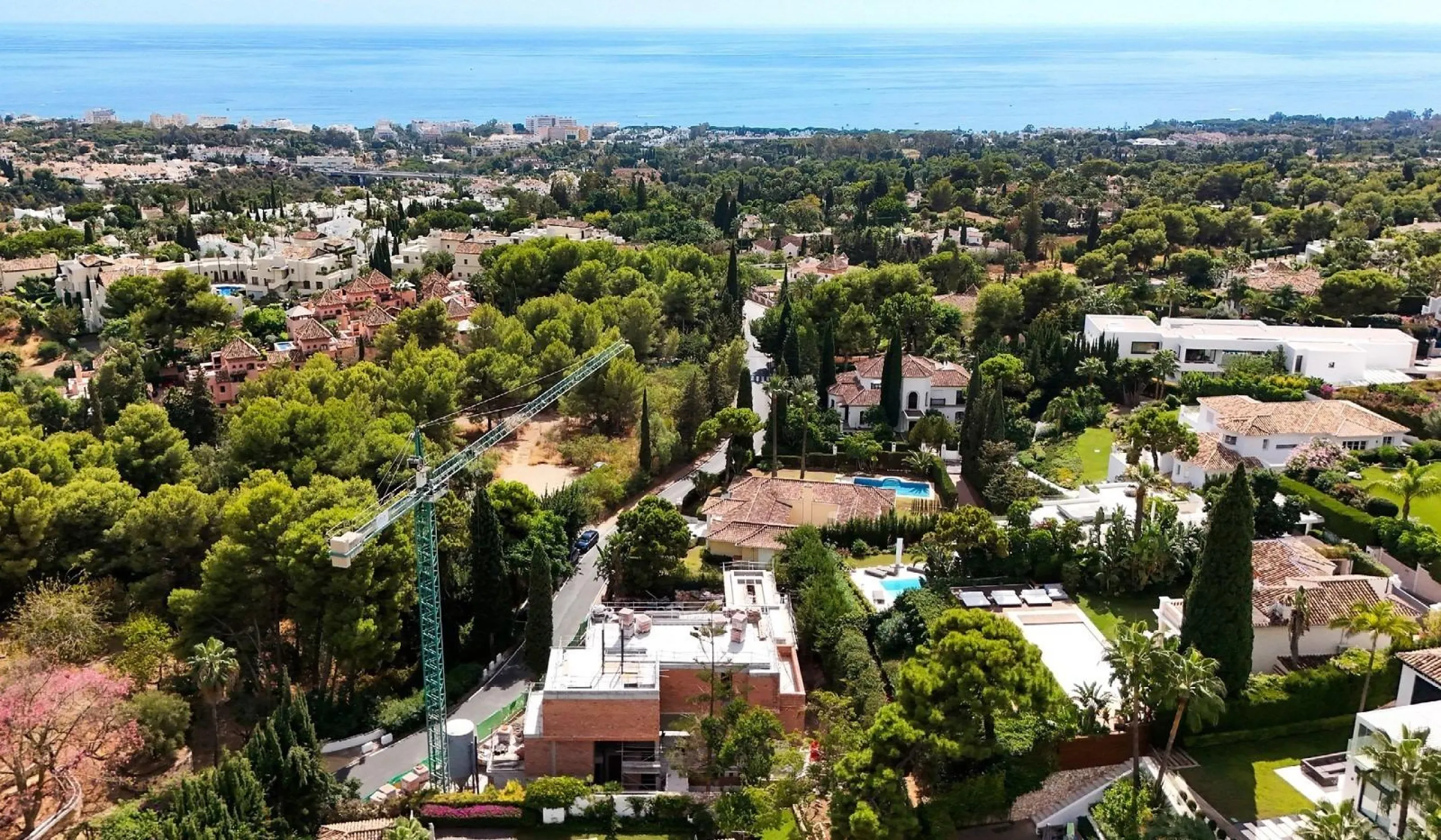 Contemporary Villa with Sea and Mountain Views in Cascada de Camoján, Marbella