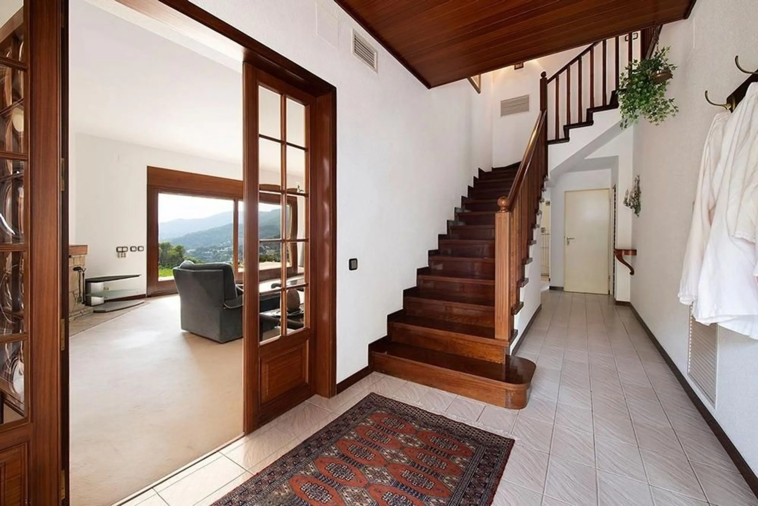 Casa exclusiva y privada con vistas panorámicas en Bellamar, Castelldefels