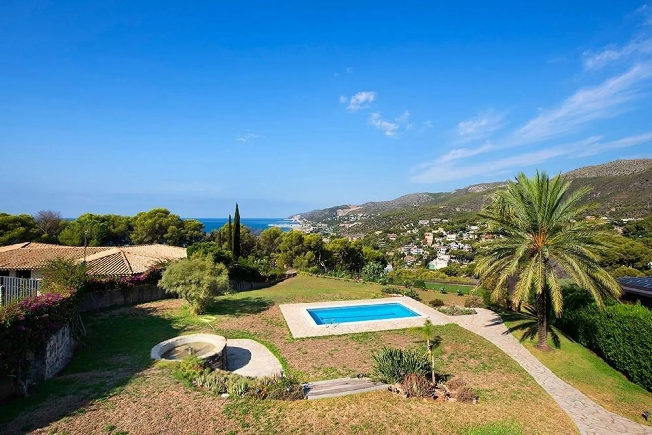 Casa exclusiva y privada con vistas panorámicas en Bellamar, Castelldefels