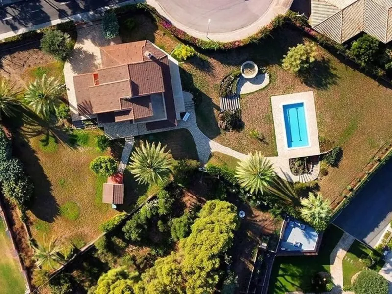 Casa exclusiva y privada con vistas panorámicas en Bellamar, Castelldefels
